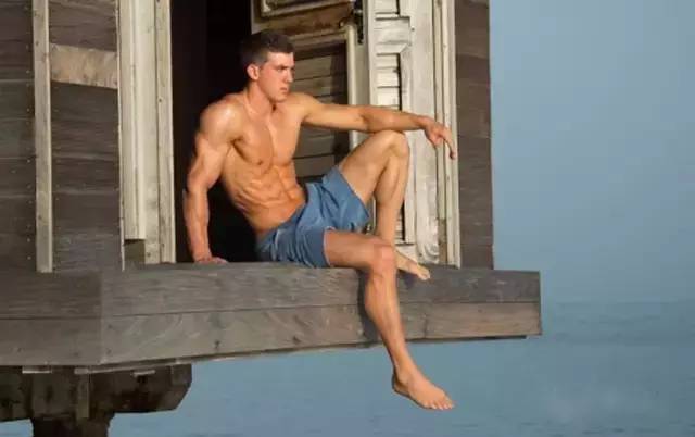 锻炼肌肉对腰部有什么好处,男人就要锻炼腰部肌肉力量