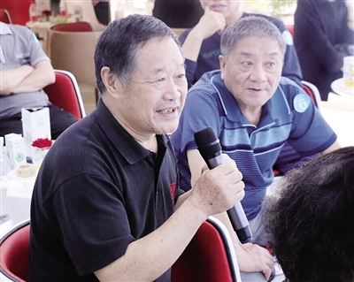 一起来听73岁老兵翟博厚的种牙心得