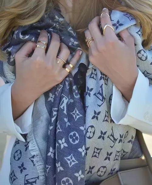 那些年我们一起戴过的白兰花,那些年一起看过的围脖