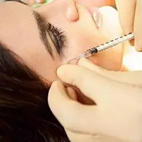 你以为肉毒素只能用来瘦脸?tooyoung