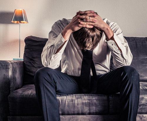 吸食干冰当晚危害,误吸有毒气体后胸痛怎么办