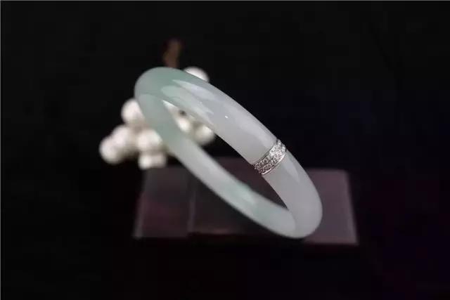 高级珠宝翡翠钻石,翡翠和钻石的形成