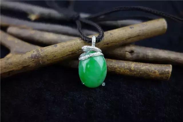 玉石玛瑙翡翠钻石,翡翠到钻石要多久