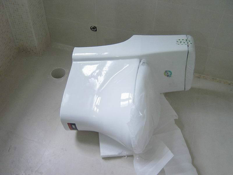 马桶怎样安装防止臭味反出,卫生间马桶反味严重简单解决方法