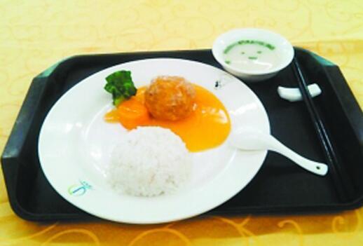 中国大学食堂哪个最好,中国大学食堂环境对比