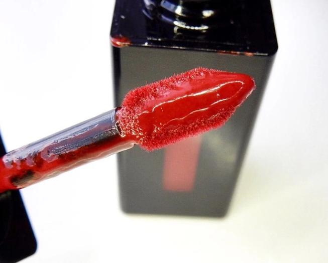 超级显白最近很火的口红,哪个牌子口红巨显白