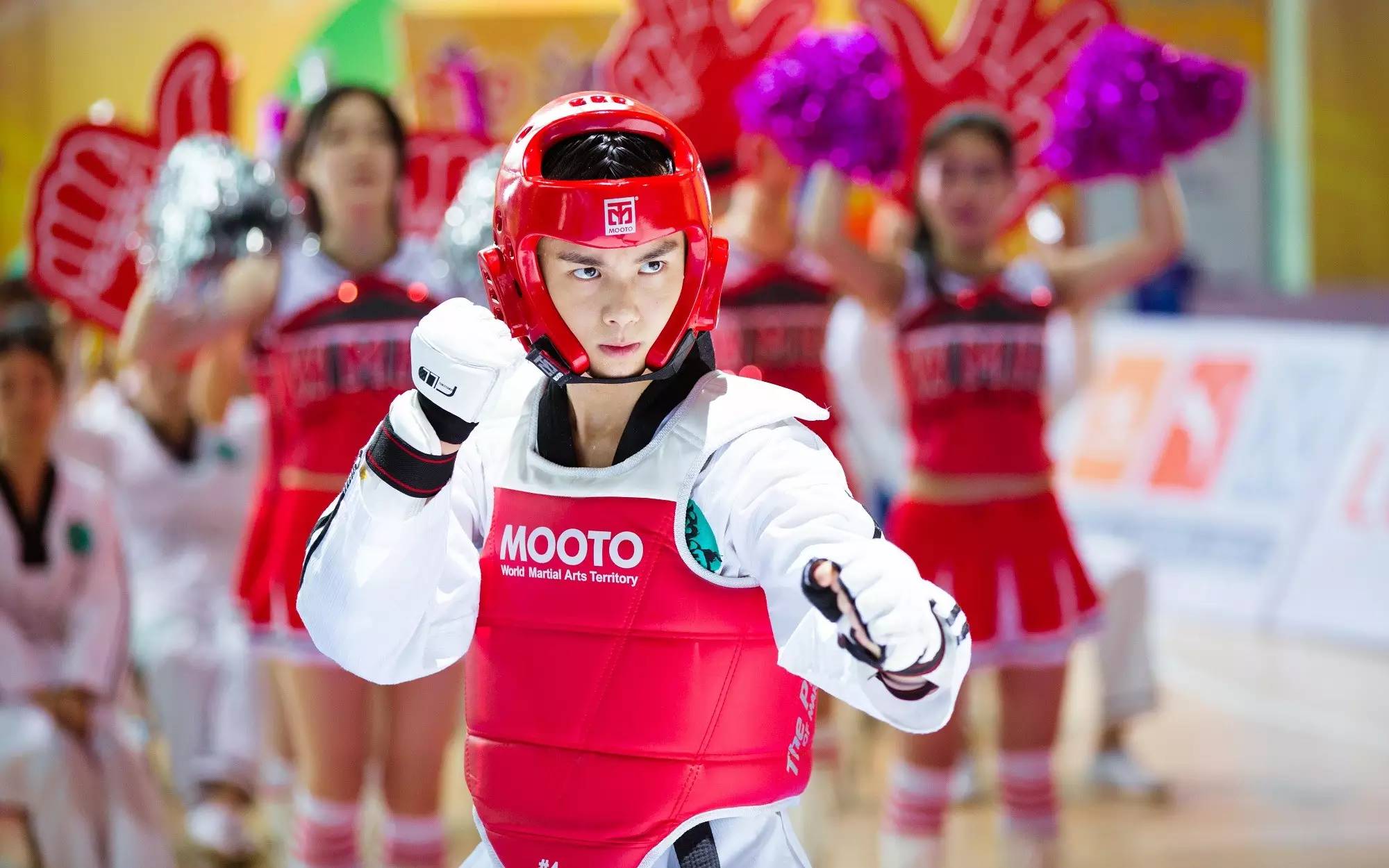 看个电视就要学武术,你咋不上天呢?