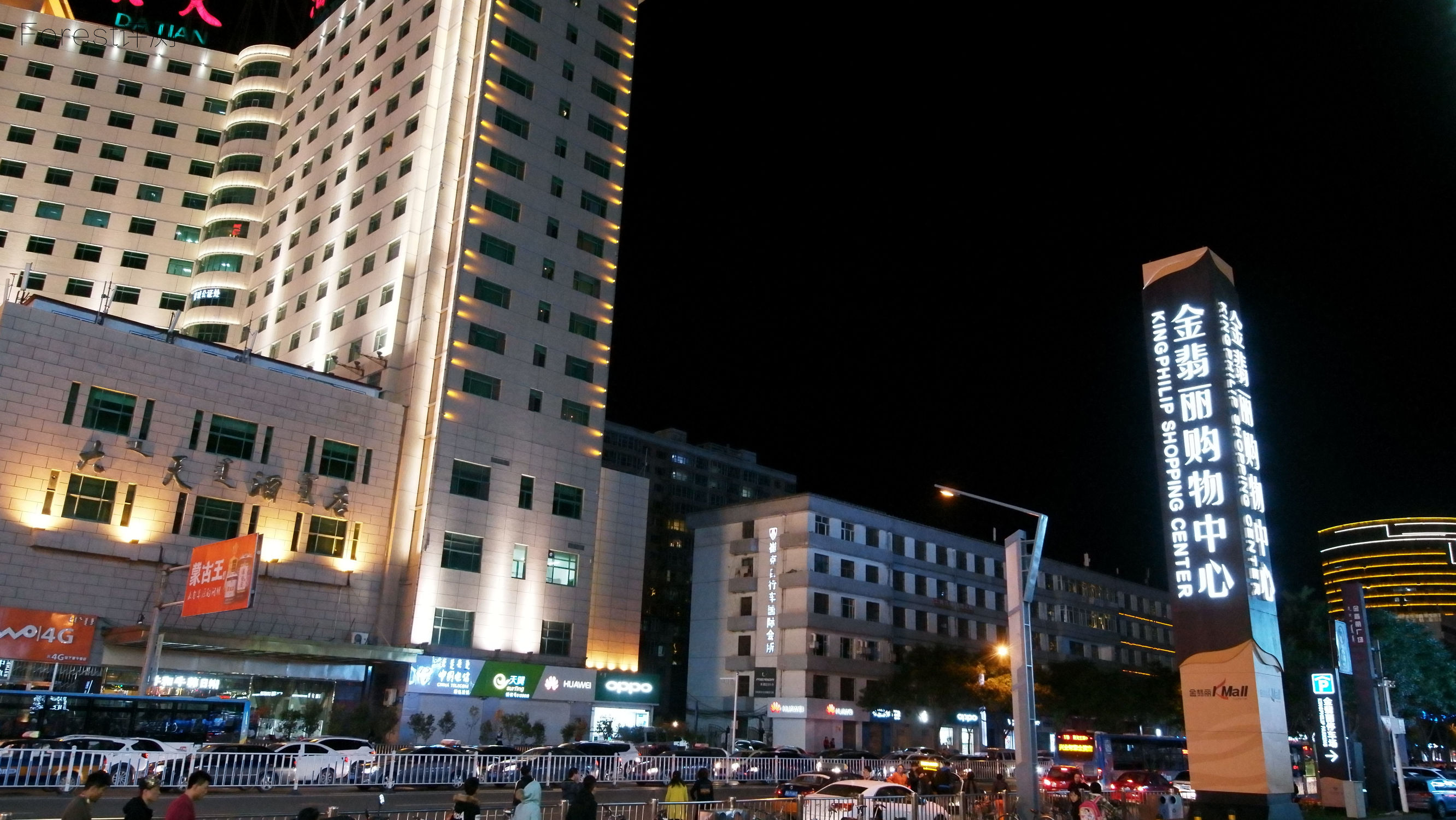 4k运动相机和小蚁微单哪个好,小蚁微单12-40镜头一般是拍什么