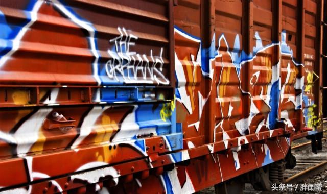 融入纽约文化的纤莉秀