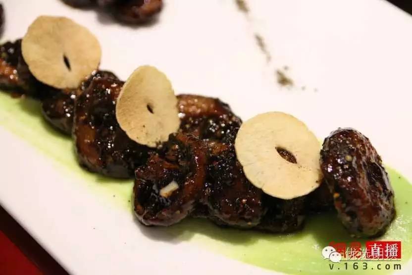 舌尖上的云南第二期：毛主席都夸赞的汽锅鸡是这样做出来的