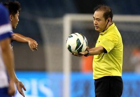 谭海范崎即将退役周末将是他们最后一战给这老朋友送别吧