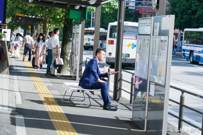 酷ma萌陪伴机器人熊本熊,酷ma萌和熊本熊