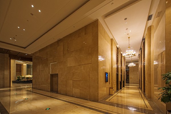 武汉依然繁华,武汉三个烟火气和浪漫的城市