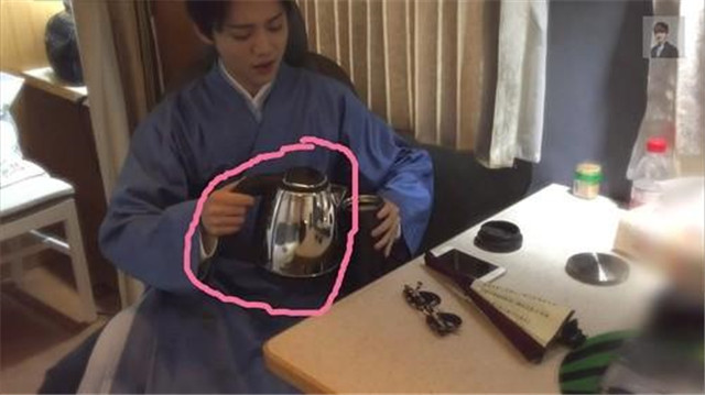 鹿晗回来了,鹿晗回来了吗