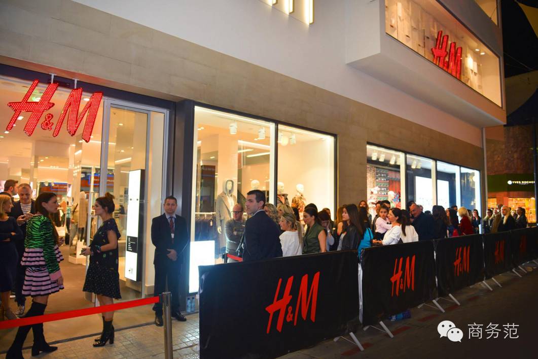 全球都在抢的KenzoxHM,然而再帅穿上也变村炮