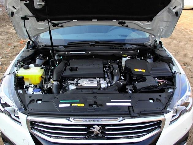 马自达凯美瑞雅阁天籁对比哪个好,十年老车雅阁凯美瑞天籁该怎么选