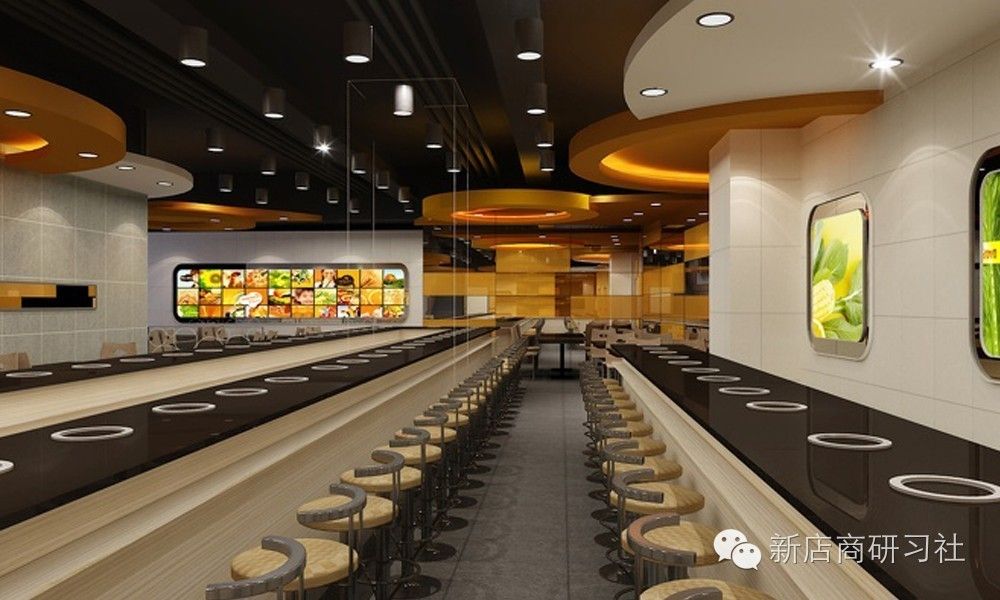 云南省超越购物中心下的火锅店,比较红火的火锅店