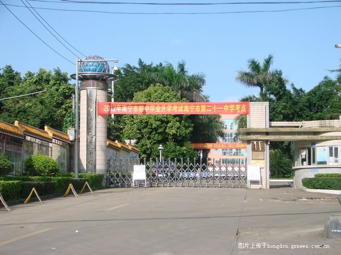 南宁校园生活实拍,南宁校园故事