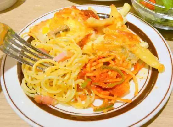 日本肯德基奶油鸡肉派,日本肯德基kfc吮指原味鸡