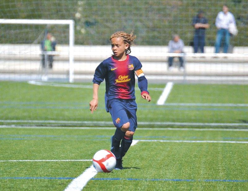 哈维少年时期,拉玛西亚足球少年