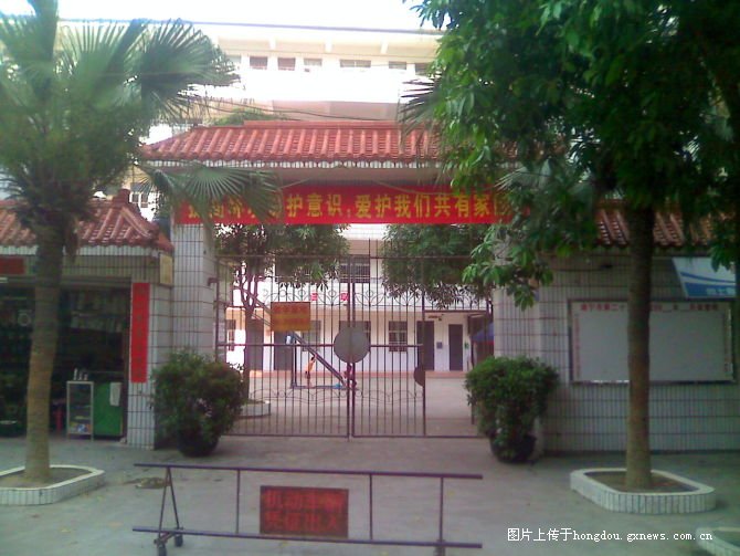 南宁校园生活实拍,南宁校园故事