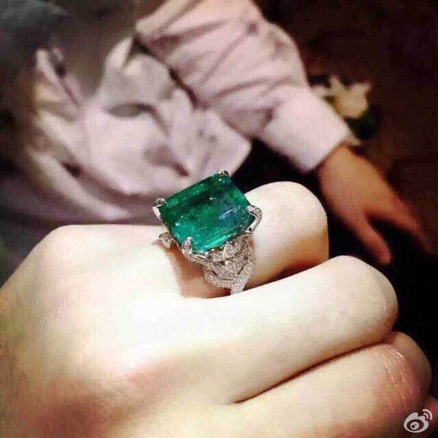 春晚飞天女演员,龙年春晚女明星