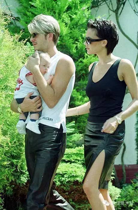 贝克汉姆一家度假最新,贝克汉姆一家六口颜值逆天