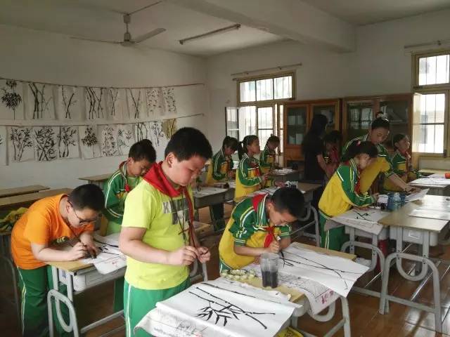 国际港务区最新学校,港务区目前最好的小学