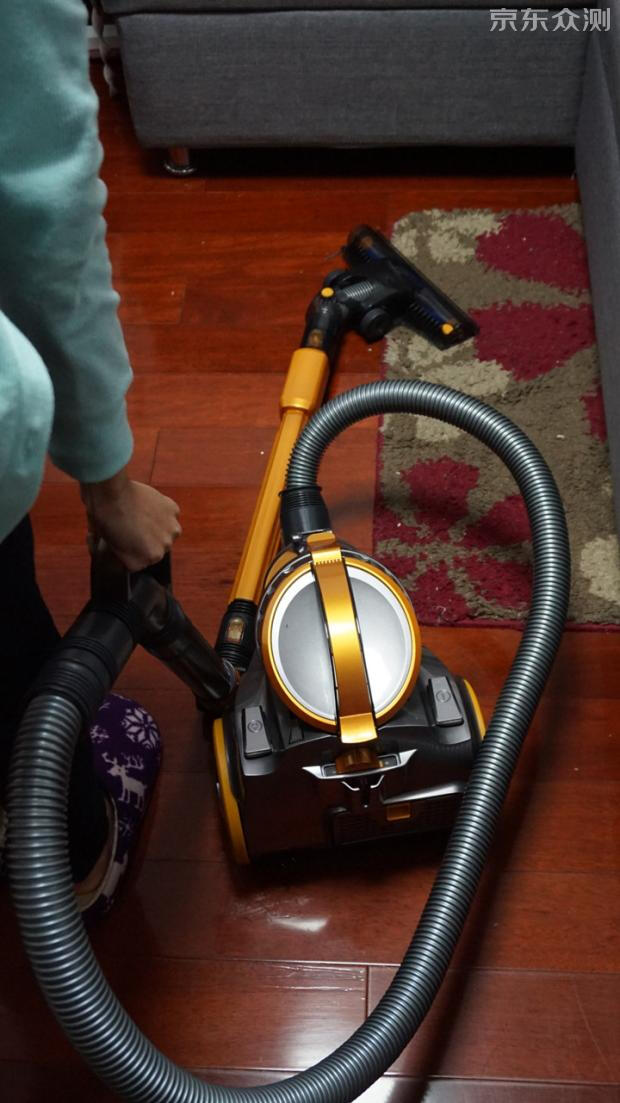 小狗吸尘器d9005价格,小狗d9002吸尘器清理