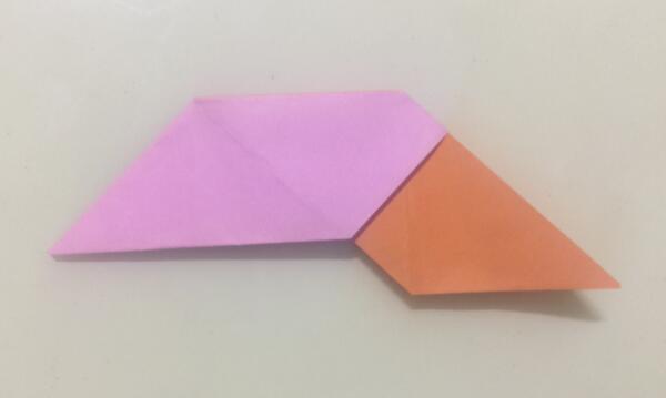 折纸飞镖能飞10000米,怎么折纸飞镖能飞600米