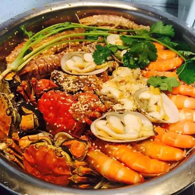 周一上班有情绪？能用嘴巴解决的，我们尽量不动手！