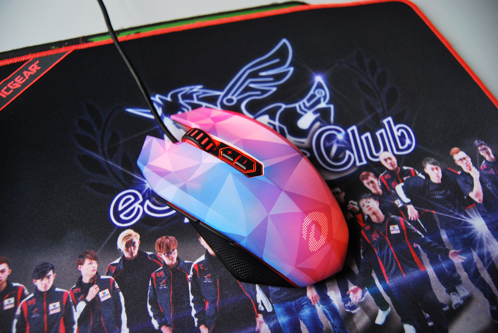 热搜第一的鼠标牧马人升级了！——钻石版牧马人评测