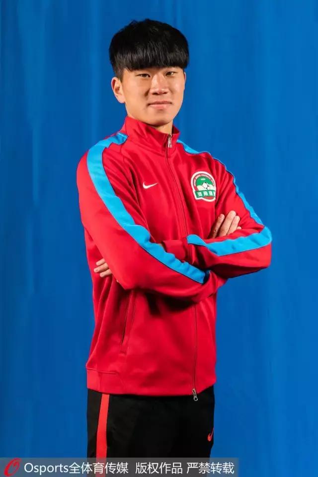 球探报告：全面解析中超最佳新人李晓明