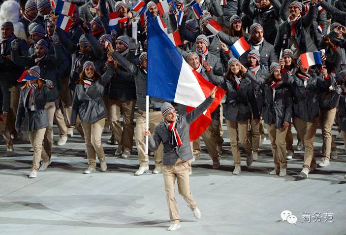 街边烤的鳄鱼是什么品种,商场卖的鳄鱼品牌是真的吗