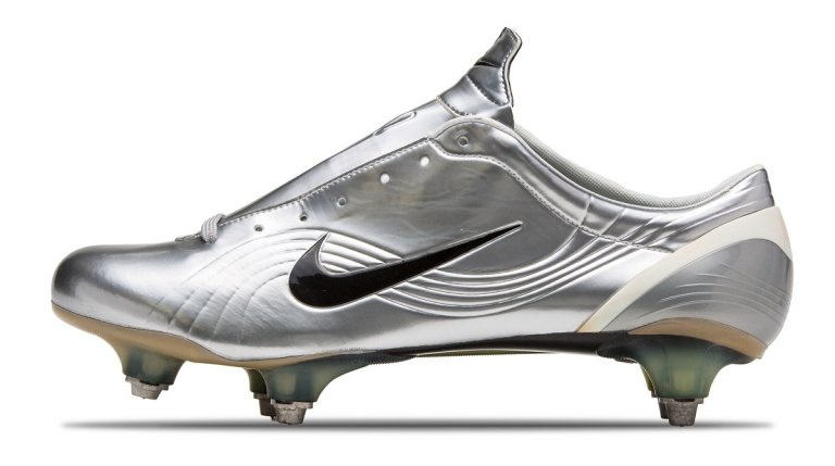 经典回顾c罗,对c罗最重要的球鞋