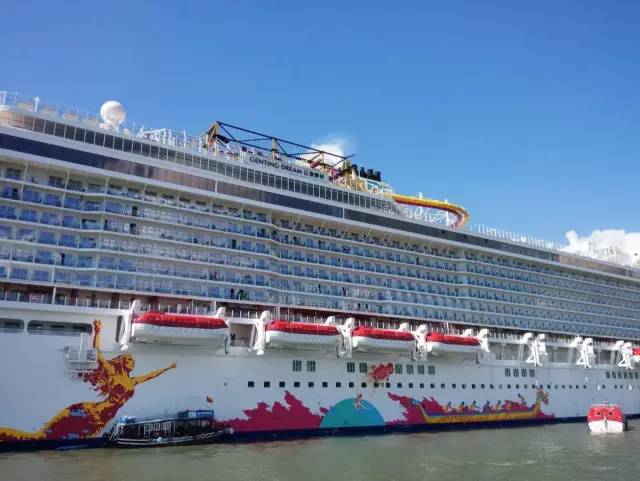 这个传说中的豪华游轮，竟然和我同一天生日