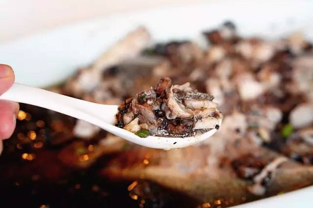 十一打折餐厅,十一月餐厅