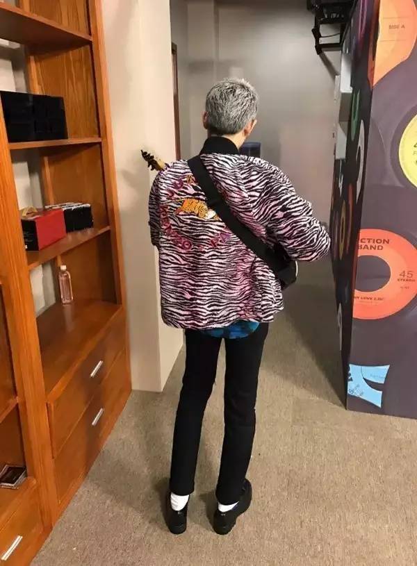 kenzo时装周2020,kenzo第一场时装秀