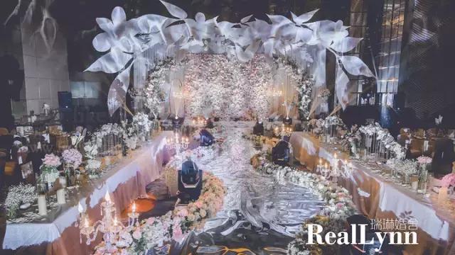 婚礼灯光布置效果需要多少钱,普通的一场婚礼灯光多少钱