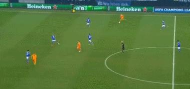 足坛10大过人必杀技,大罗对小罗停球