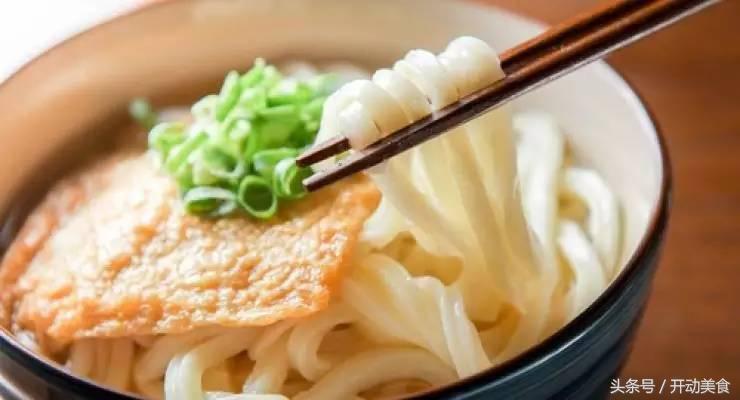 日本乌冬面用脚踩出来的,乌冬面脚踩出来的