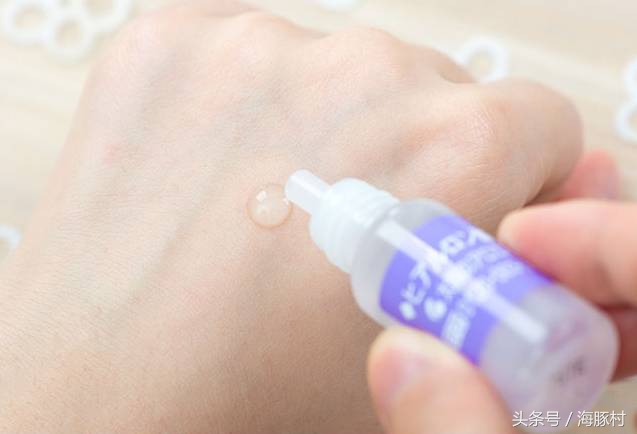 长期使用涂抹式的玻尿酸,可以涂抹吸收的玻尿酸