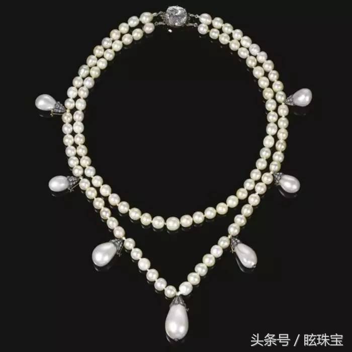 拿破仑送给了约瑟芬的礼物,拿破仑送给约瑟芬的是啥