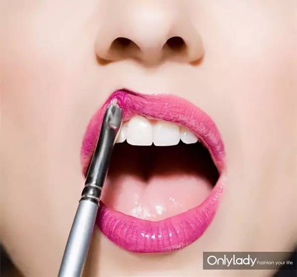 希拉里牙齿怎么样,希拉里的女儿怎么样