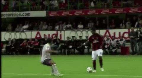 牛尾巴的过人招式怎么用,牛尾巴怎么过人