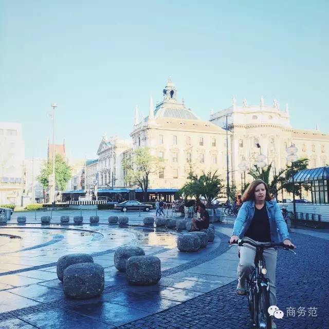 两小时逛完一个地方,2小时逛完迪士尼