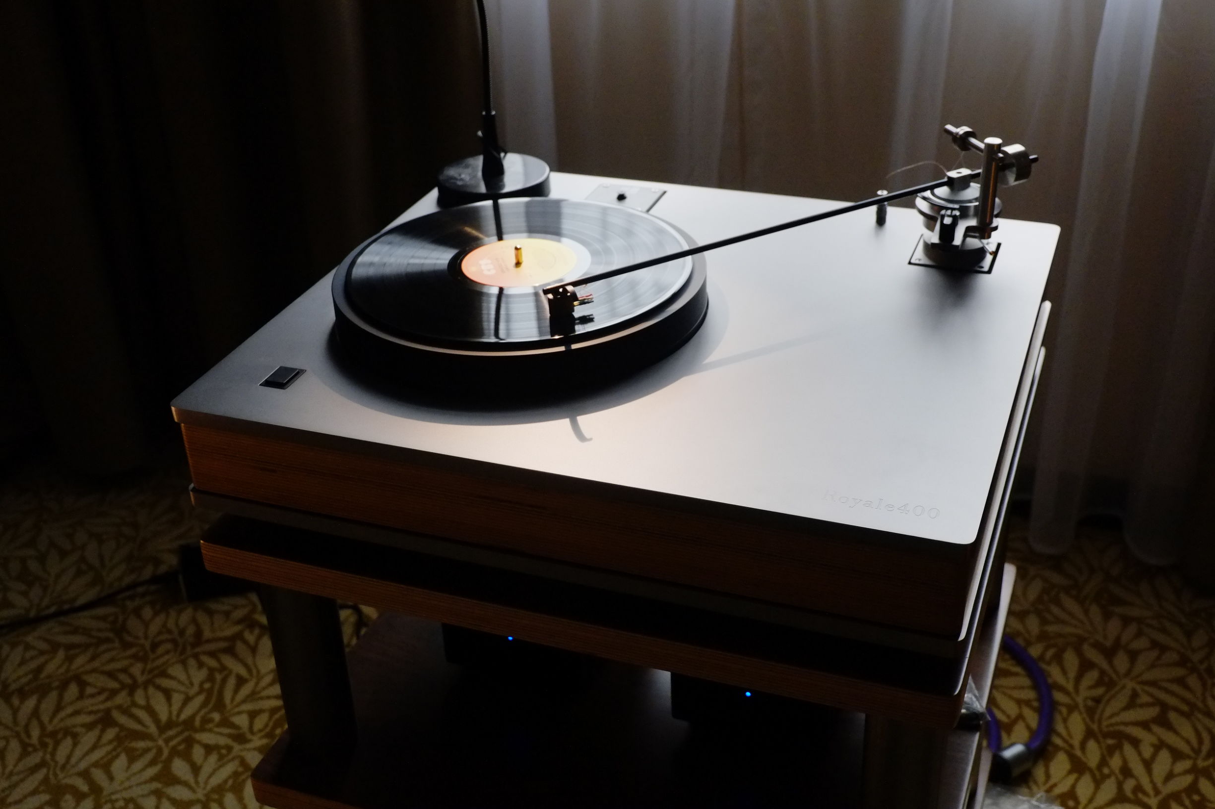 世界顶级音响博览会,世界顶级汽车音响展