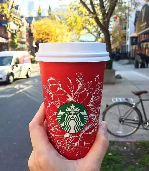 全世界都在晒的星爸爸圣诞小红杯，你买了吗？