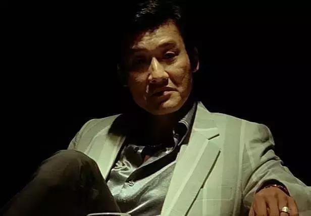 香港黑帮电影中的各个大佬,香港电影中最经典的黑帮大佬形象