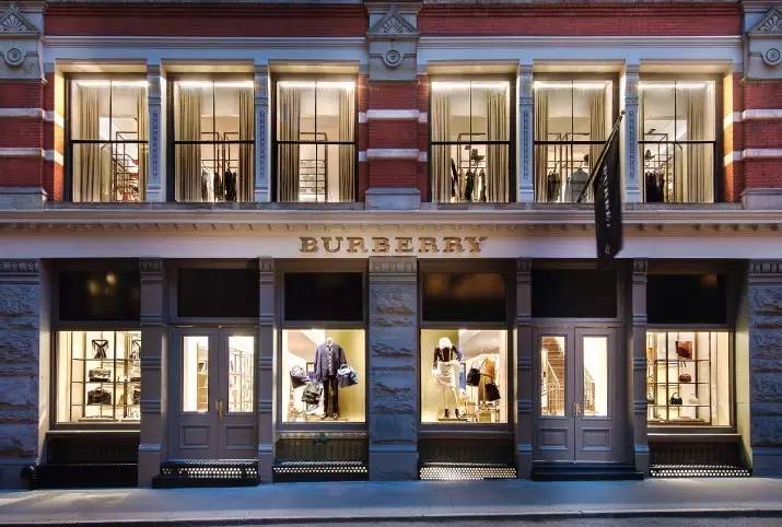 苹果回归“黑五”，美版双十一掀年末购物狂潮